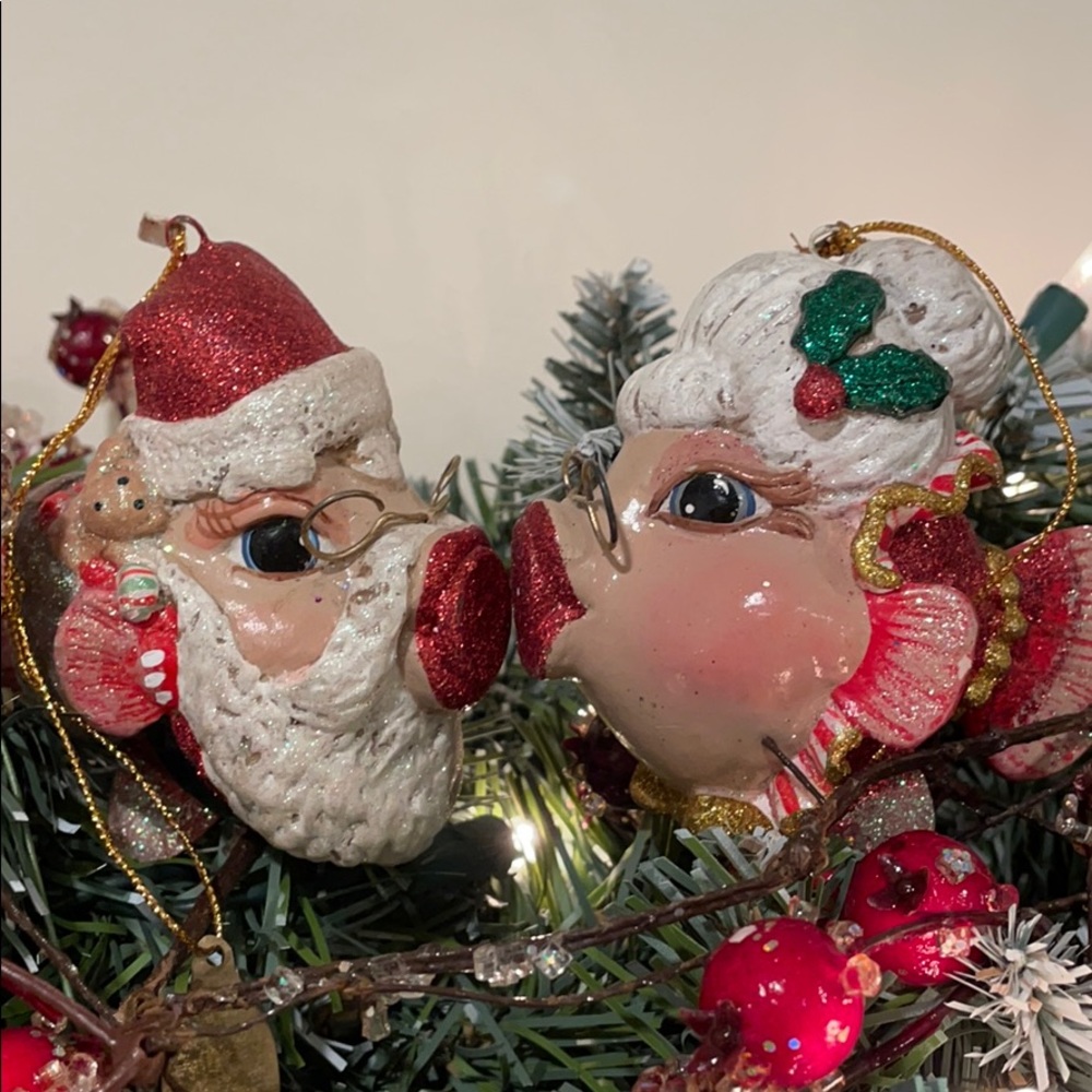 🎄Katherine’s Collection Kissing Fish Mr and Mrs.